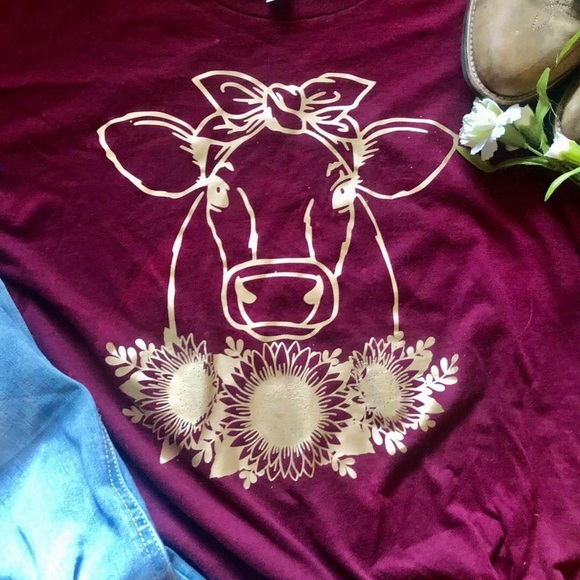 Ms. Sunny T-shirt - Picture 2 of 2